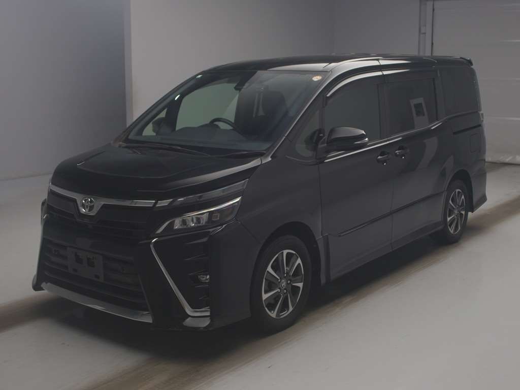 2021 Toyota Voxy ZS Japan auction vehicle