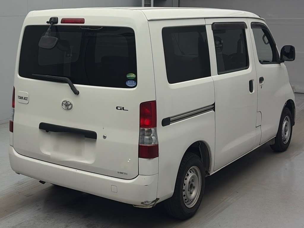 2020 Toyota TownAce Van GL auction photo 2