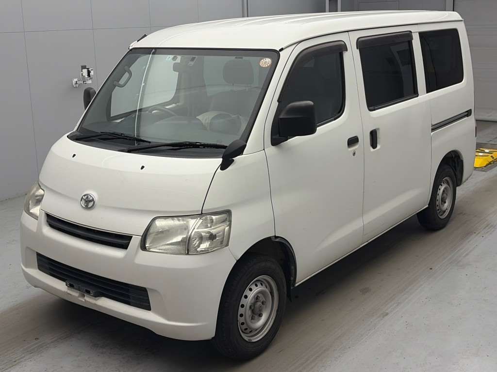 Japan Auction Vehicles 4 2020 Toyota TownAce Van GL auction photo