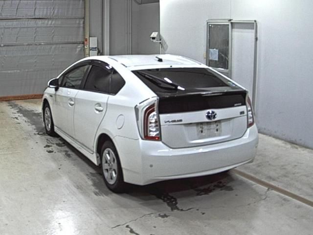 2014 Toyota Prius S auction photo 2