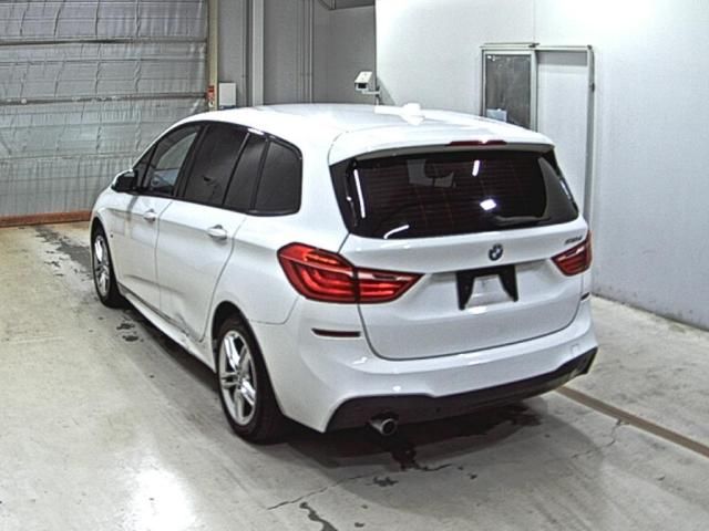 2018 BMW 2 Series 218dグランツアラー Mスポーツ auction photo 2