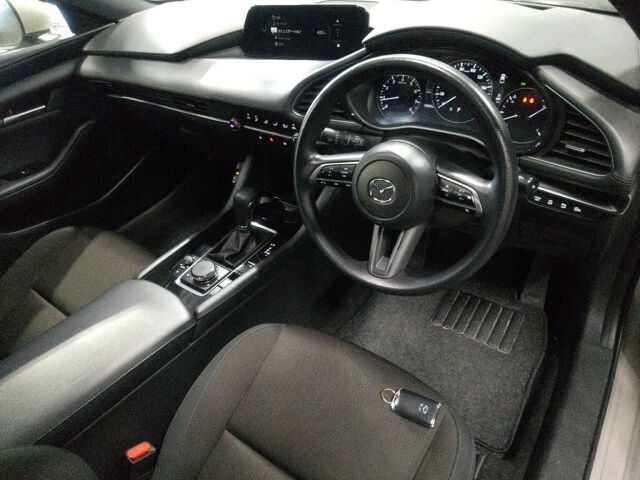 2023 Mazda 3ファストバック 15C auction photo 3