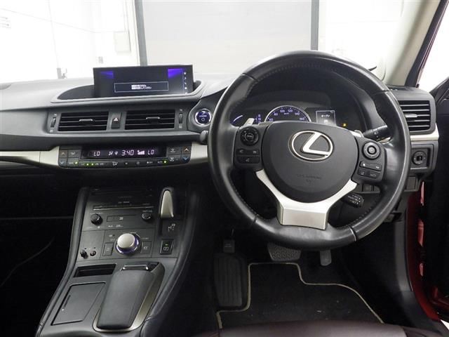2018 Lexus CT200h バージョンC auction photo 5