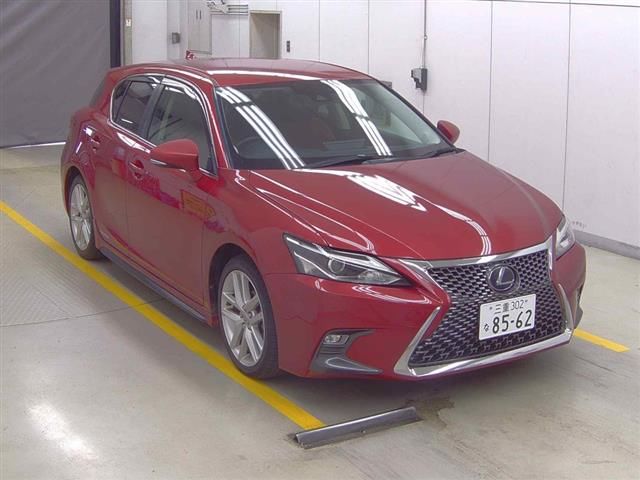 Japan Auction Vehicles 7 2018 Lexus CT200h バージョンC auction photo