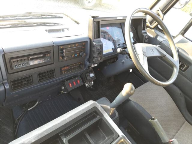 2021 Isuzu Forward Tow truck auction photo 3