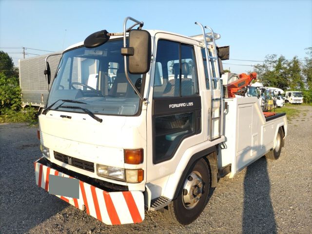 2021 Isuzu Forward Tow truck auction photo 4