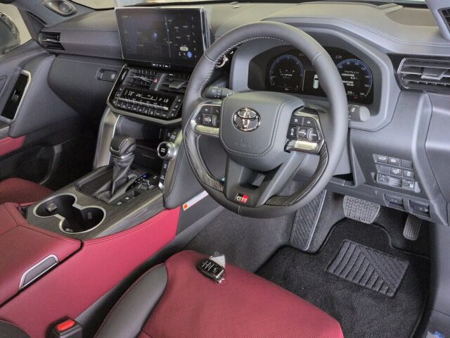 2025 Toyota Land Cruiser GR Sport 4WD auction photo 3