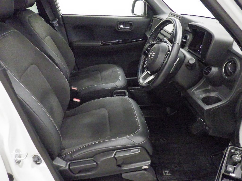 2023 Honda N-ONE Premium Tourer auction photo 6