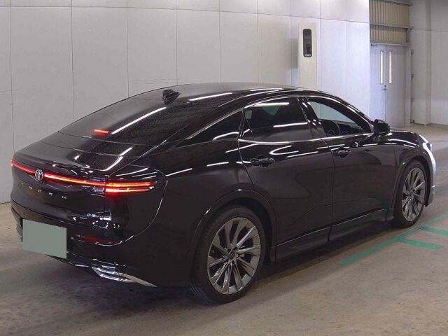 2024 Toyota Crown Crossover Z 4WD auction photo 5