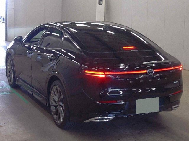 2024 Toyota Crown Crossover Z 4WD auction photo 2