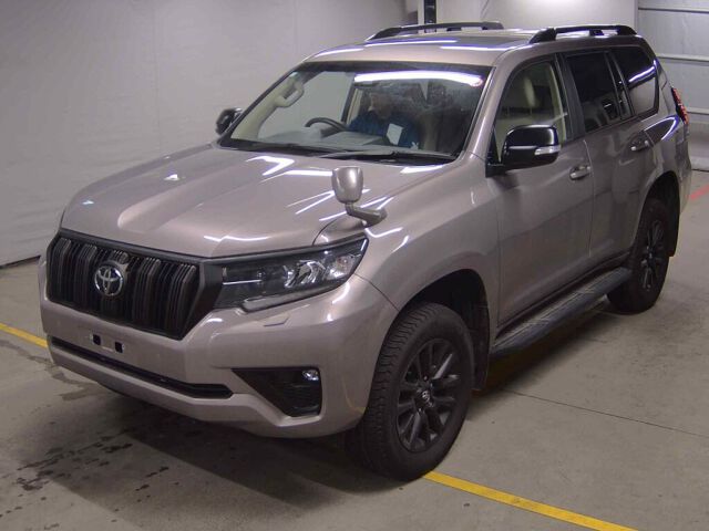 2023 Toyota Land Cruiser Prado TX L-PマットブラE 4WD auction photo 4