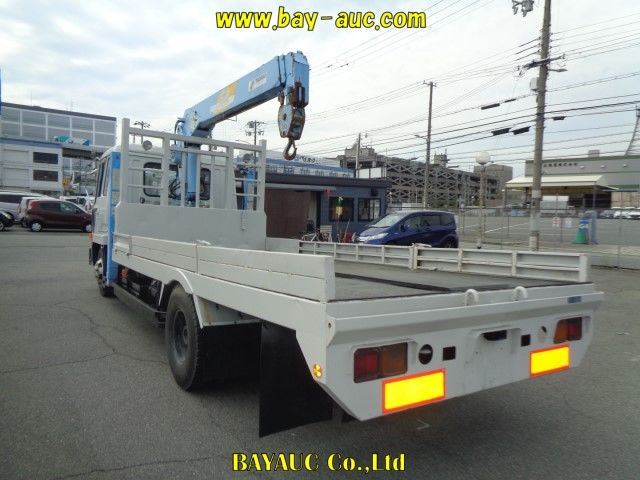 1986 Mitsubishi Fuso Fighter crane auction photo 2