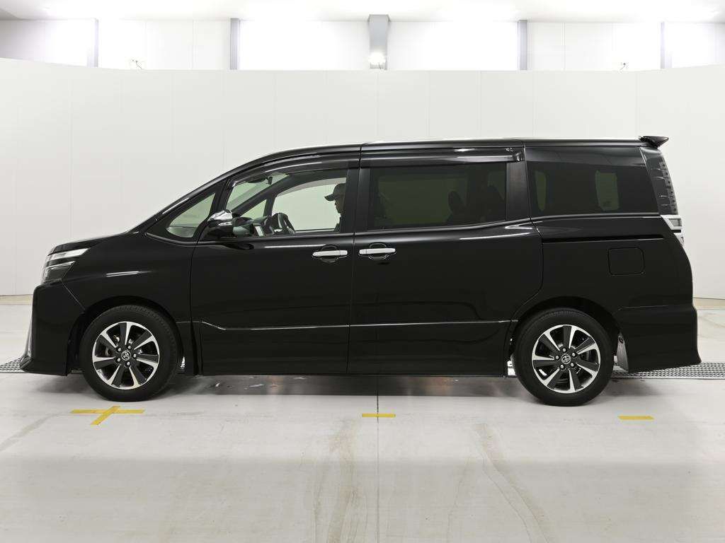 2021 Toyota Voxy ZS キラメキ3 auction photo 4