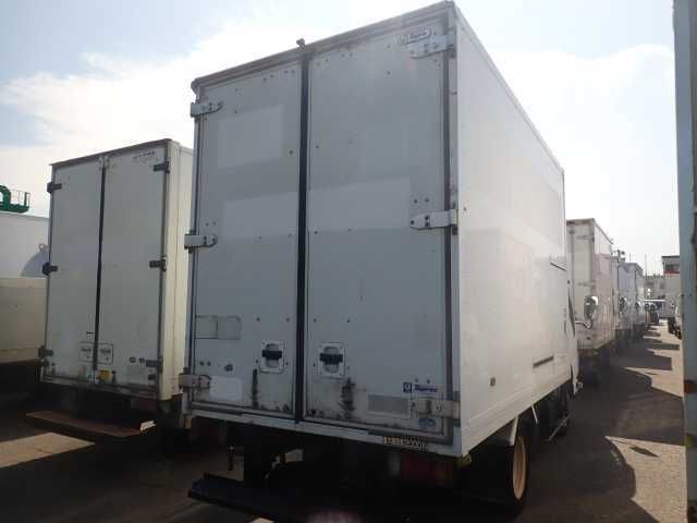 2010 Isuzu Elf 2.0t パネルバン 冷凍機付 4WD auction photo 2