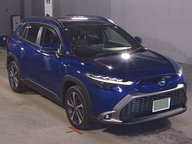 Japan Auction Vehicles 8 2021 Toyota Corolla Cross ハイブリッドZ auction photo