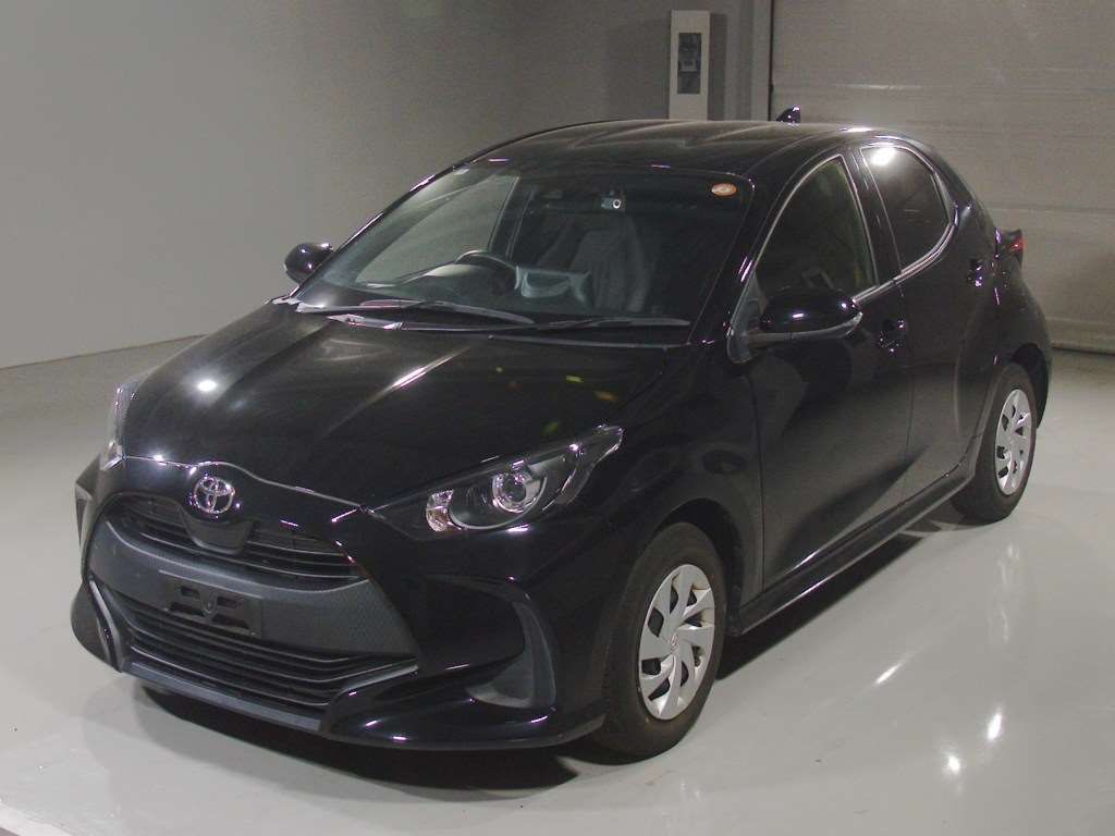 Japan Auction Vehicles 4 2022 Toyota Yaris X auction photo