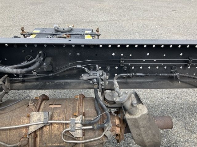 2008 Isuzu Forward chassis auction photo 18