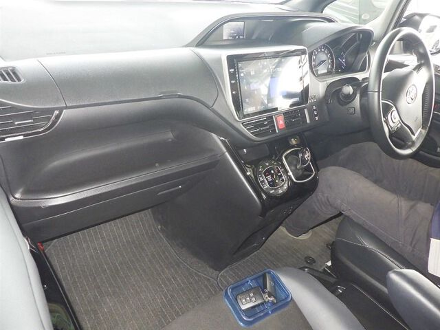 2020 Toyota Noah HV SI WXB2 auction photo 3