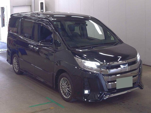 2020 Toyota Noah HV SI WXB2 Japan auction vehicle