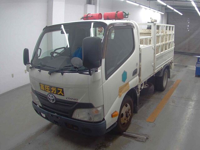 2013 Toyota Dyna フルジャストロー auction photo 4