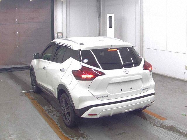 2021 Nissan Kicks X auction photo 2