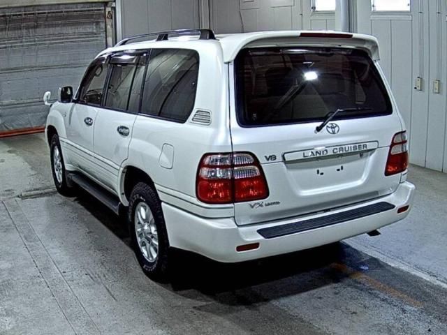 2003 Toyota Land Cruiser 100 VX Limited G Selection 4WD auction photo 2