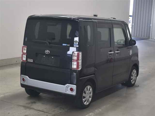 2016 Toyota ピクシスメガ D SA auction photo 5