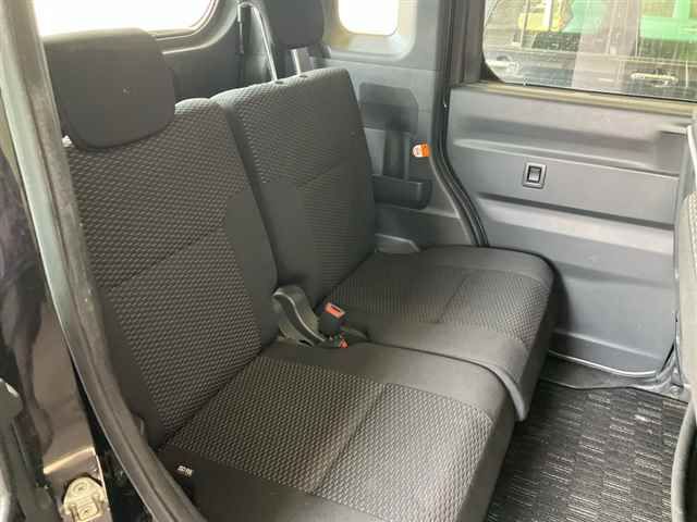 2016 Toyota ピクシスメガ D SA auction photo 7
