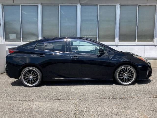 2016 Toyota Prius A auction photo 2