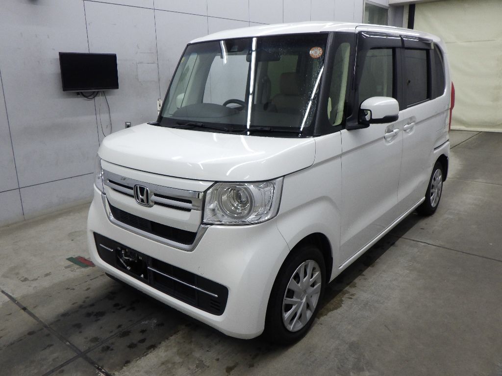 2023 Honda N-BOX L auction photo 4
