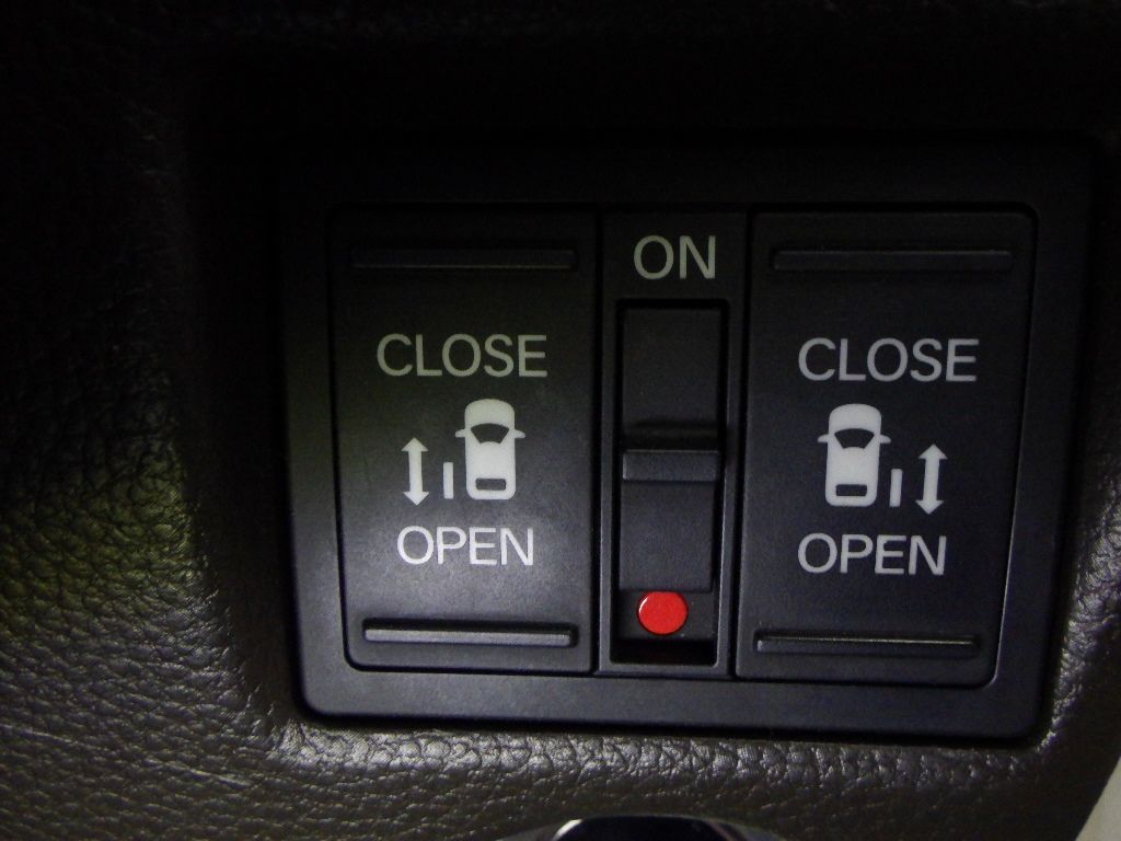 2023 Honda N-BOX L auction photo 13
