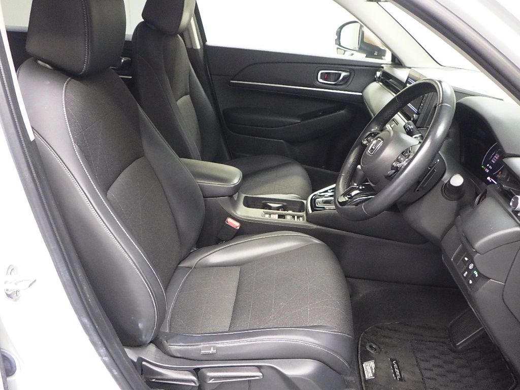 2021 Honda Vezel e:HEV Z auction photo 6