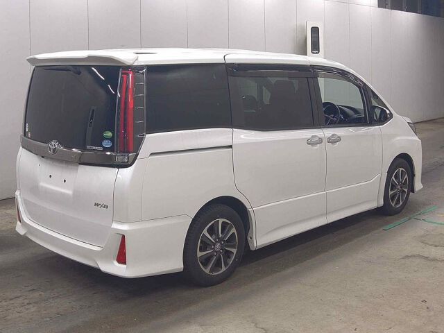 2018 Toyota Noah SI WXB auction photo 5
