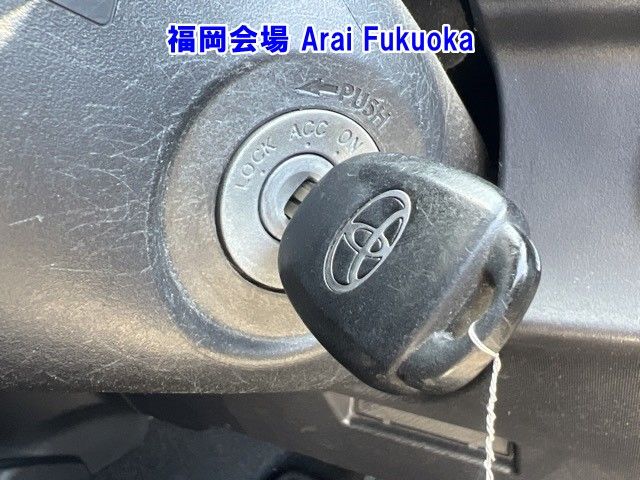 2017 Toyota Aqua S auction photo 5