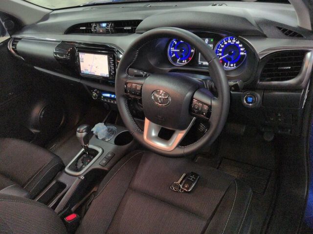 2018 Toyota Hilux Z 4WD auction photo 6