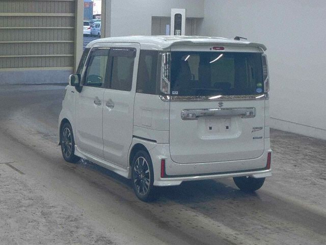 2019 Suzuki Spacia Hybrid XS auction photo 2