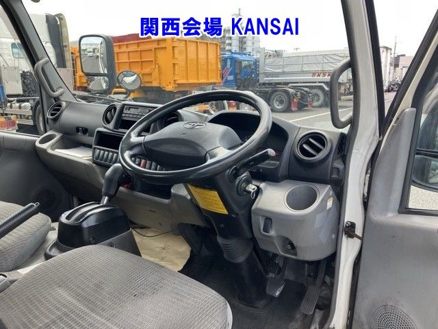 2016 Toyota Dyna ヒラ auction photo 4