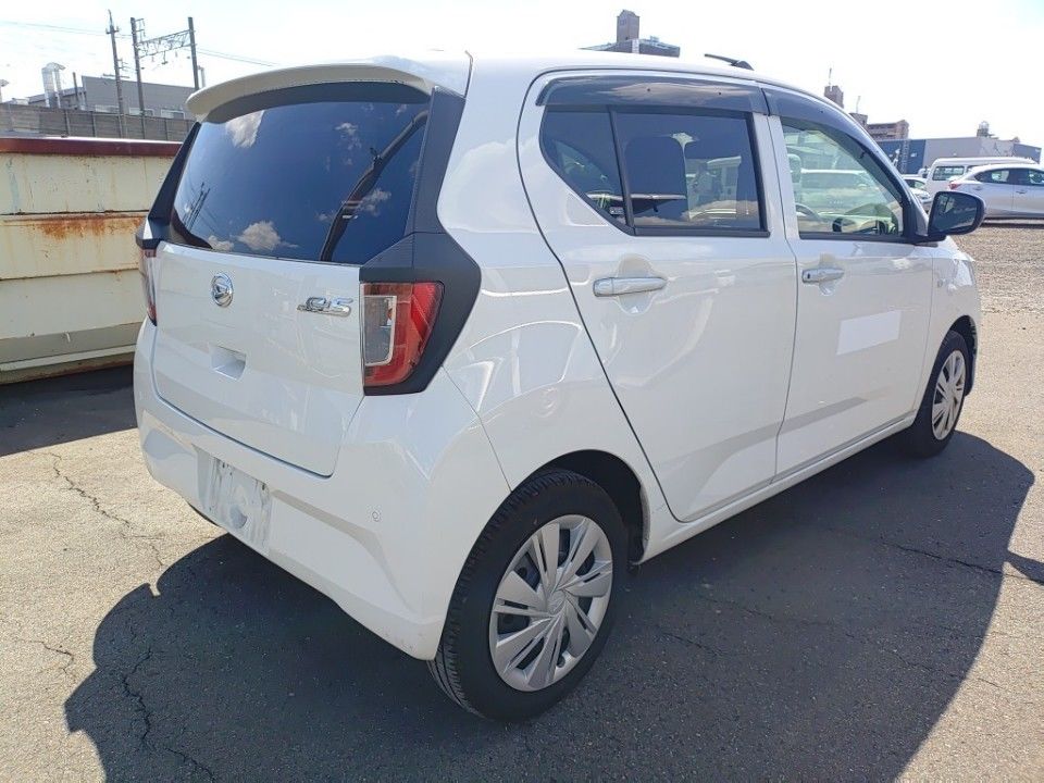 2021 Daihatsu Mira e:S auction photo 2