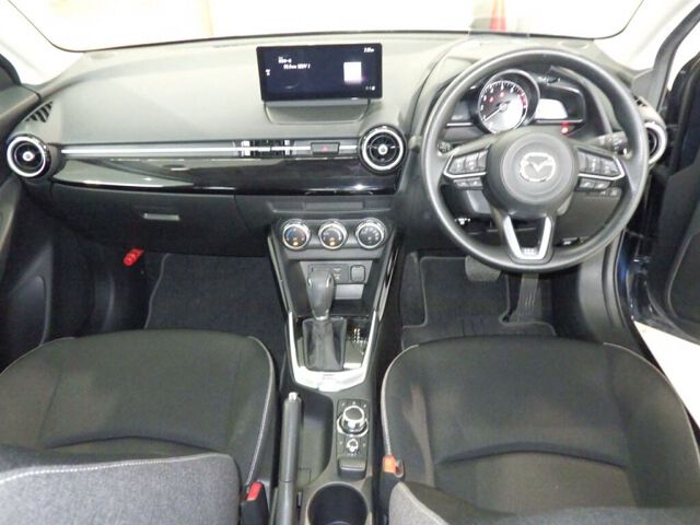 2024 Mazda 2 15 BD auction photo 3