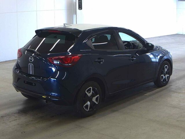 2024 Mazda 2 15 BD auction photo 5