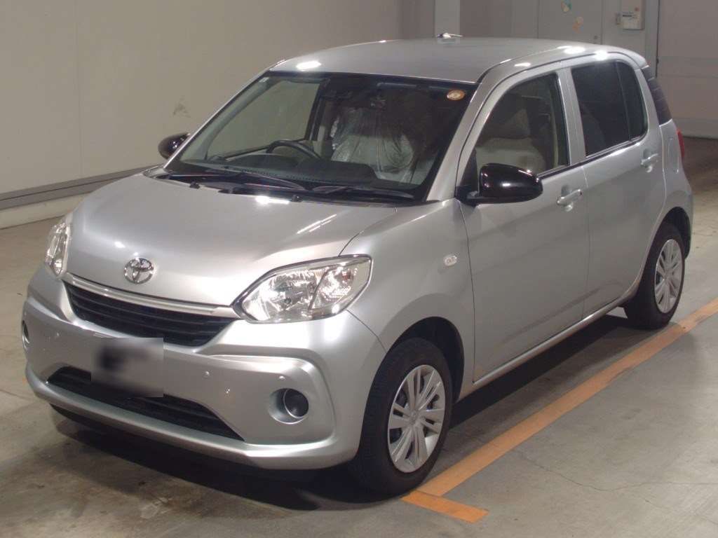 Japan Auction Vehicles 4 2021 Toyota Passo X auction photo