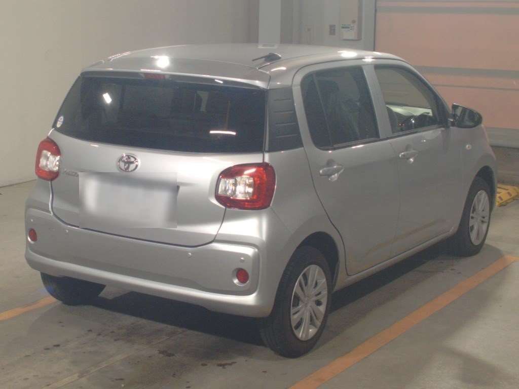 2021 Toyota Passo X auction photo 2