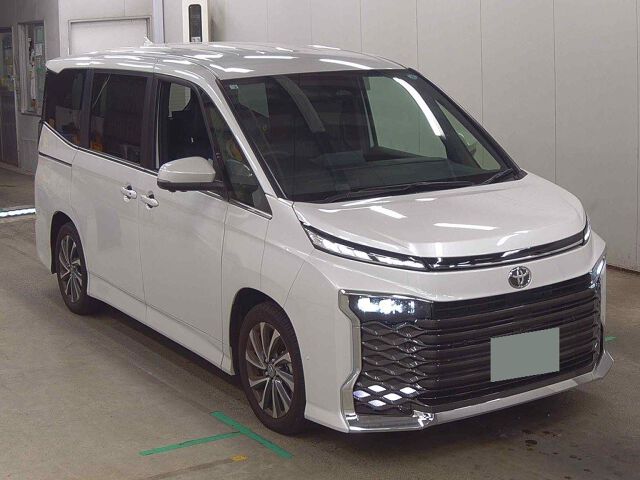 Japan Auction Vehicles 8 2026 Toyota Voxy ハイブリッドS-Z auction photo