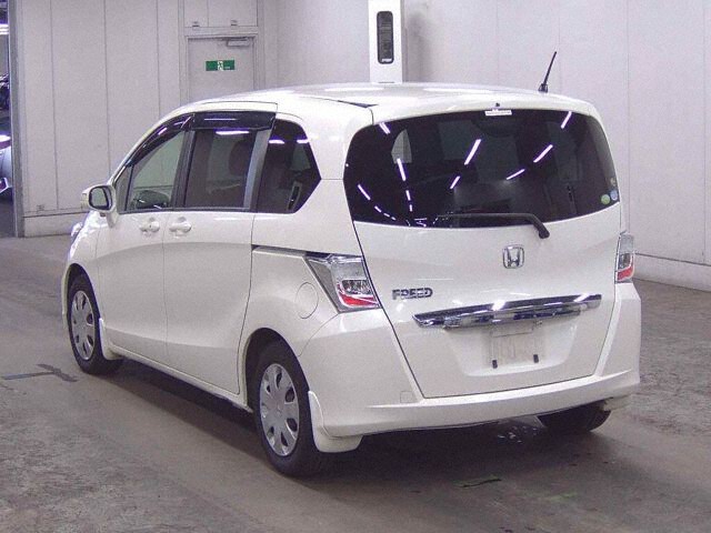 2012 Honda Freed Gジャストセレクション auction photo 2