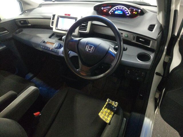 2012 Honda Freed Gジャストセレクション auction photo 3