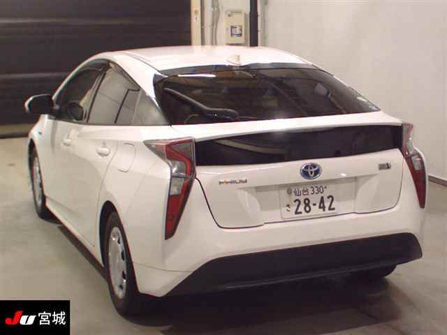 2016 Toyota Prius S auction photo 2