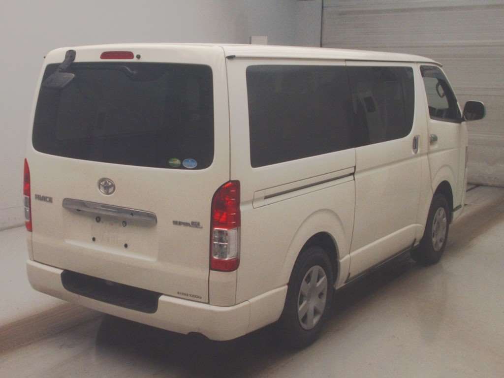2019 Toyota Hiace Long Super GL 4WD auction photo 2