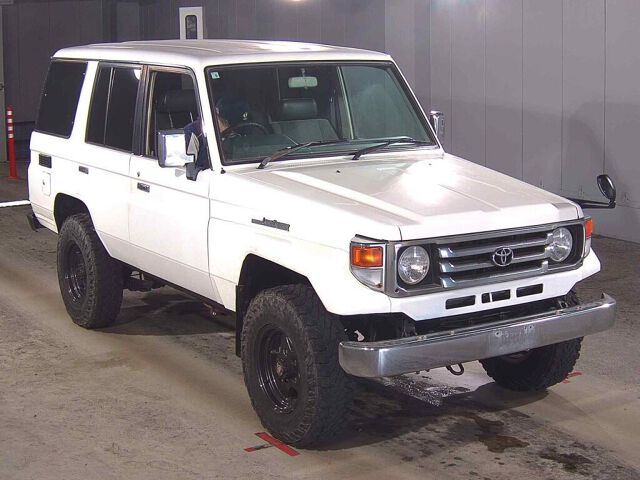 Japan Auction Vehicles 8 2003 Toyota Land Cruiser 70 LX 4WD auction photo