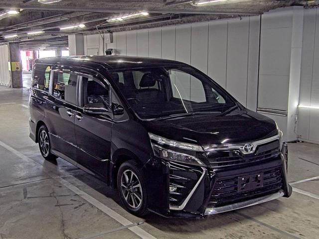 2020 Toyota ヴォクシー ZS キラメキ2 Japan auction vehicle