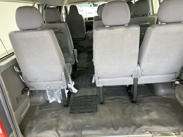 2005 Toyota Hiace auction photo 12